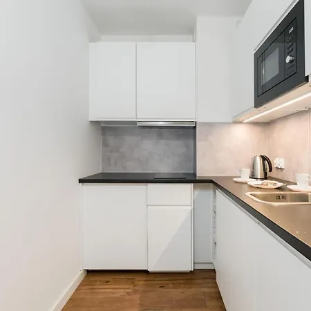 Old Market By Renters * פוזנן