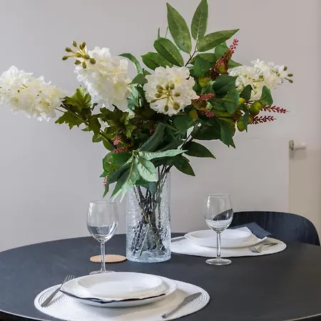 Old Market By Renters Daire