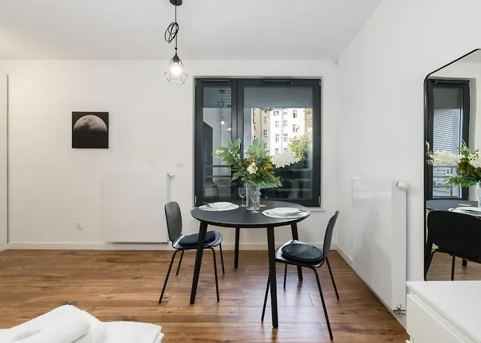 Apartment Old Market By Renters
